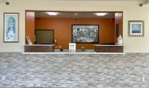 Super 8 by Wyndham Platte City Kansas City Area - Vestíbulo