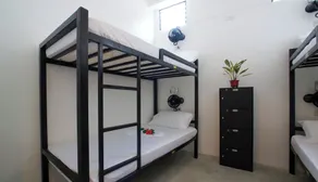 Sip Sunset Hostel and Lounge - Zimmer
