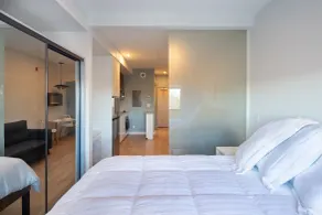 Micro Boutique Living Fredericton - Chambre