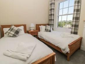 Coquet View Apartment - Room