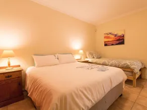 'Goldwater on Beach' - 3 Bedroom Beachfront with Balcony & BBQ - Sleeps 6 - Chambre