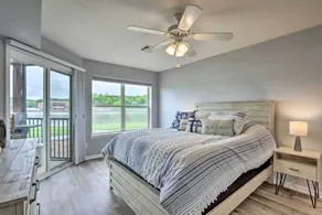 Poolside Fun! Lake-View Camdenton Condo - Interior