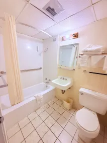 Econo Lodge Cameron - Salle de bain