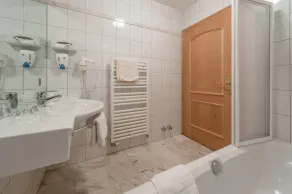 Hotel-Gasthof Am Riedl - Badrum