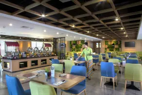 Hotel Dafam Pacific Caesar Surabaya - Restaurant