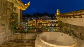 Floral Hotel Fenghuang Huercaowu - Badezimmer