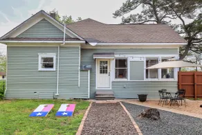Gas Grill & Private Yard: Home in Bellville - Intérieur
