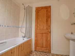 The Barn - Bathroom