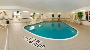 Quality Inn Dayton North - Vandalia - Piscine