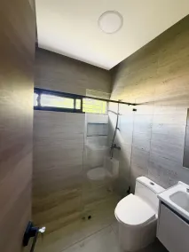 Modern 2BR Villa with Private Pool, Starlink WiFi, Security, Near Macao Beach - Bathroom