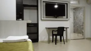 Hotel Andinos Plaza Florencia - Room