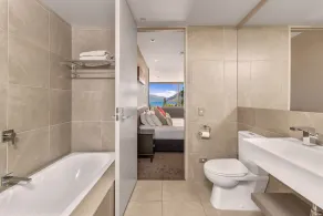 Highview Apartments - Badezimmer