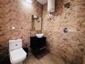 Hotel Mercury Inn by Sonachi 8558820852 - Baño
