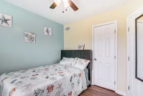 1 Mi to Pleasure Pier! Charming Galveston Retreat - Interior
