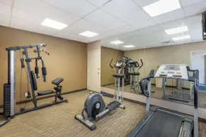 Suburban Studios Gainesville - Salle de remise en forme