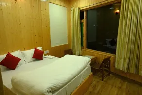 Khwabeeda Stays - Room
