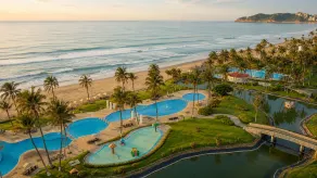 Luxury Beachfront Oasis Pools Ocean View - Piscina