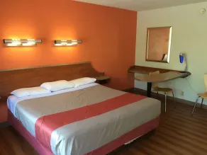Motel 6-Mount Vernon, IL - Chambre