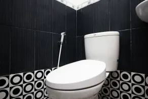 RedDoorz Syariah near Unila Lampung - Bathroom