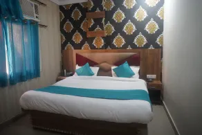 Hotel Rudreshwar - Chambre