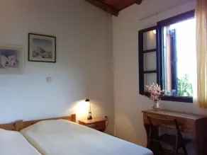 Ikarian Centre - Accommodation & mountain hiking - Rom