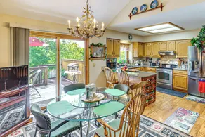 5 Mi to Platte River: Inviting Bellevue Rental - Interior