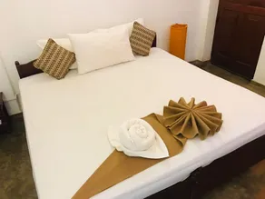 Nikki's Lodge Mount Lavinia - Chambre