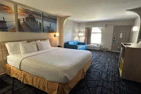 Days Inn & Suites by Wyndham Stockbridge South Atlanta - Zimmer