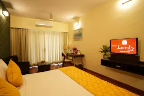 Gaurav Lords Resort Shrivardhan - Room