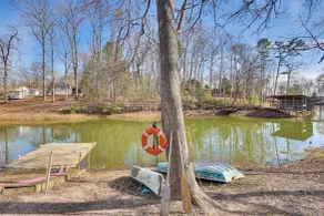 Hot Tub, Lake Access! Anglers Escape in Hemphill - Innvendig