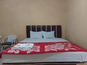 Penginapan Mafir - Room