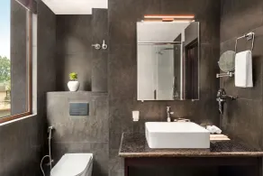 Ramada by Wyndham Gangtok Hotel & Casino Golden - Bathroom