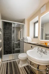 The Thomas Lord - Bathroom