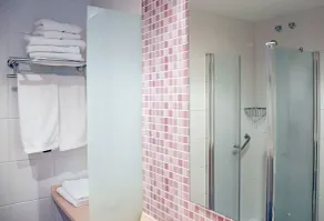 Apartamentos La Barzana - Bathroom