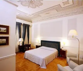 Hotel Flora - Room