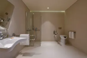 voco Doha West Bay Suites by IHG - Chambre