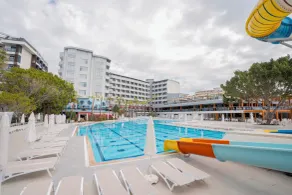 Mira Meridia Beach Hotel - Piscina