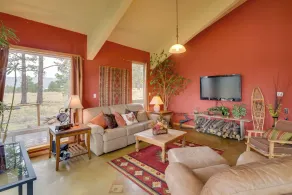 Spacious Mountain Home, 10 Mi to Angel Fire Resort - Interiör