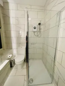 Eurobar & Hotel - Baño
