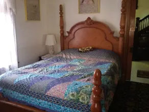 Spurs n Lace Bed & Breakfast Inn - Værelse