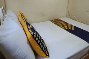 Hotel O Holy HomestayNearWisata Kopi Desa Tamansari - Zimmer