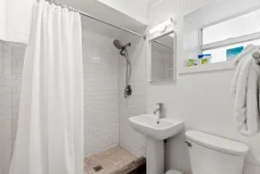 Inn on the Beach - Badezimmer