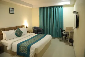 Hyphen Haridwar Grand - Room