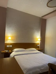 AL BON Park - Habitación