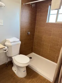Budget inn - Bathroom