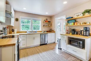 2 Mi to UNC Campus! Quiet Escape w/ Deck & Grill - Interiør