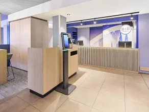 B&B Hotel Köln-Messe - Hall