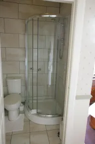 Bellevue Guest House - Badezimmer