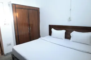 Hotel O Ujjawal Bhawan Formerly Anmol Residency - Værelse
