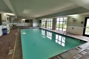 Hampton Inn & Suites Middlebury - Piscine